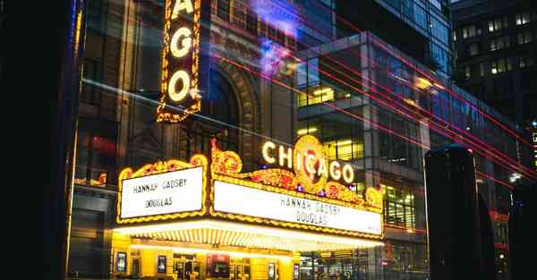 AI高斯模糊会变色（AI高斯模糊会变色嘛）