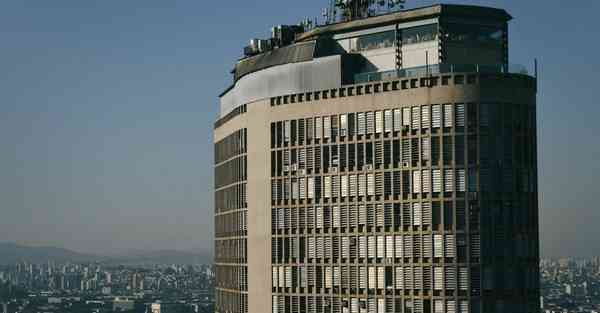 智能手指机器人液晶屏：一个前沿技术的突破