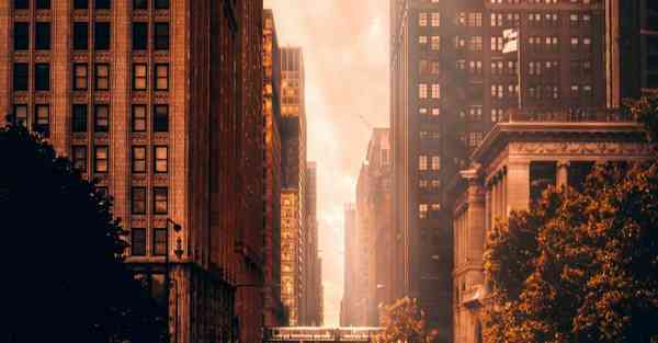 本科数据与大数据：数据时代的转折点